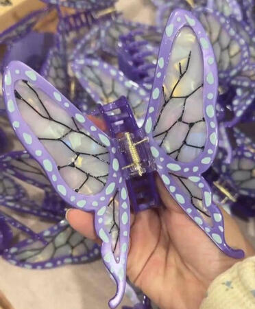 Shinobu Butterfly Clip